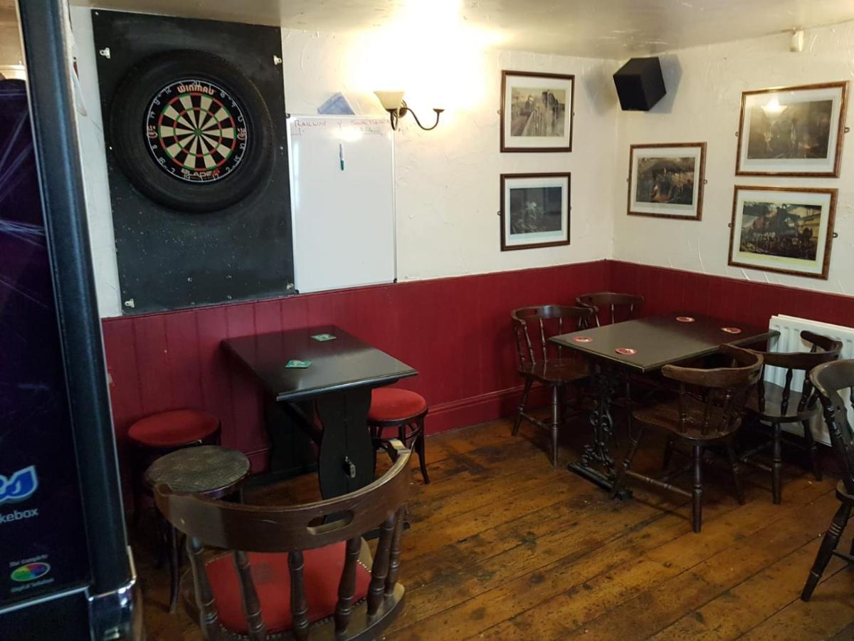 The Railway Inn Долиш Экстерьер фото