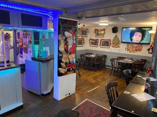 The Railway Inn Долиш Экстерьер фото